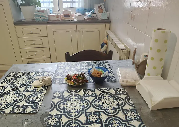 Alojamento de Acomodação e Pequeno-almoço Alfi Beb *